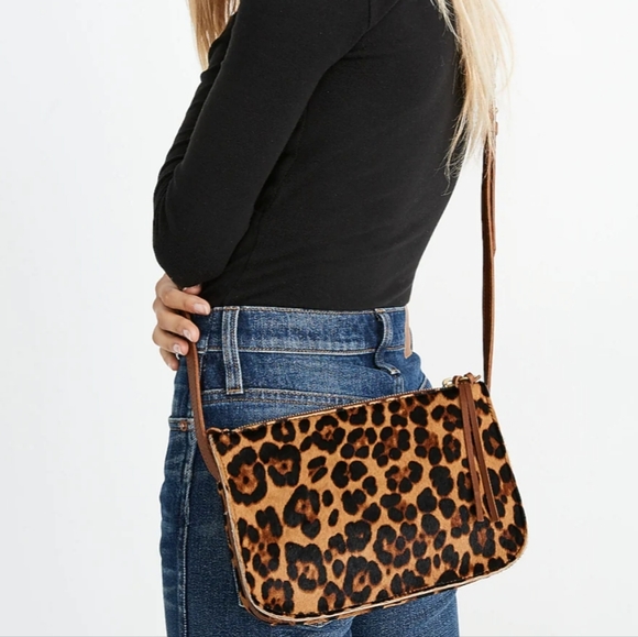 Madewell The Simple Crossbody Bag - Leopard Calf Hair convertible to clutch - Picture 15 of 15